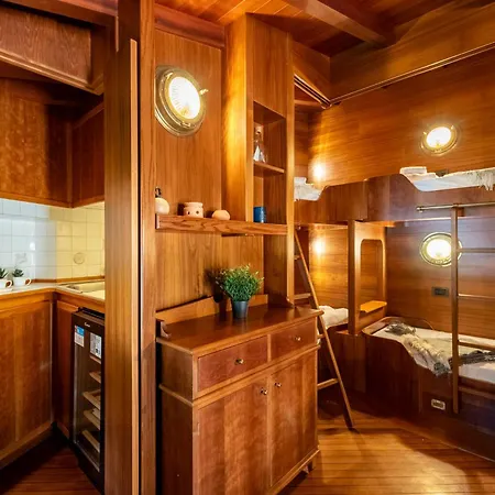 Sea View In Paraggi 公寓